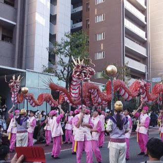 第３６回：長崎女子高　龍踊部の演舞