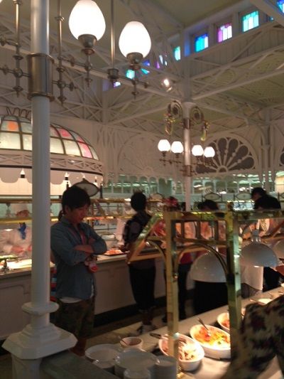 クリスタルパレス・レストランにてお食事( *´艸｀)