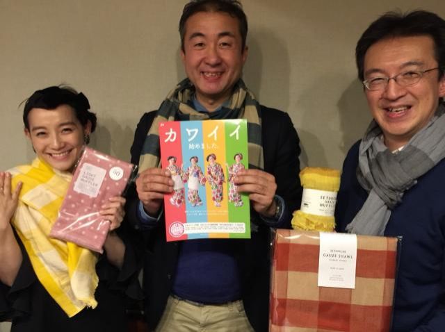 優しさにつつまれる、ガーゼマフラーが可愛い❤