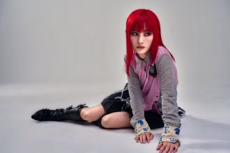 シンガーソングライターのa子さんがコメントで登場！！