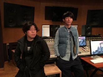 レコーディングスタジオにて