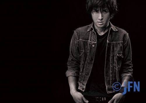 今夜はゲストにLUNA SEAのJさん登場！