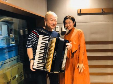 今日のゲストは…アコーディオニストの cobaさん