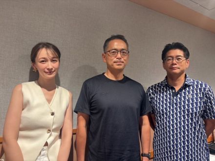 海はなんで青色にも赤色にも黒色にも白色にもなるの？