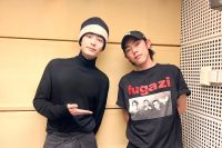 瞬間ラジオを聴く