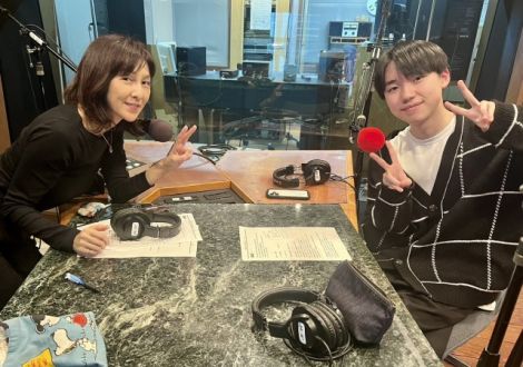 朝みみ! Precious Family Tシャツ販売中です！