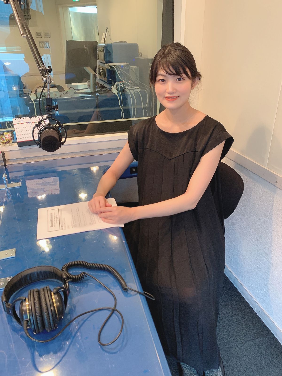  「魔法の鏡 / 荒井由実」の歌詞を早見沙織が朗読♪『早見沙織の声に出して聴きたいJ-POP』第28回