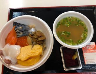 7月29日（月）　〜のっけ丼！！〜