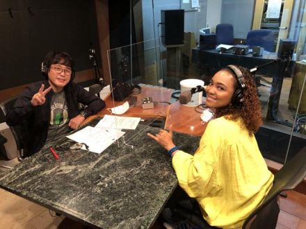 ゲストはシンガーのCrystal Kayさん！