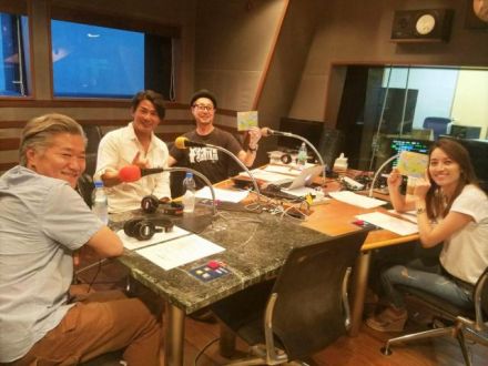 ゲスト「Skoop On Somebody」