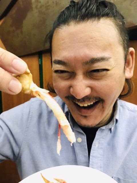 2021年11月8日(月)はぴねすくらぶ「ズワイ蟹 肩付蟹脚」