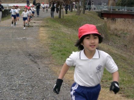 10月のアスリートママは、陸上中長距離選手・田中希実選手のお父さま、田中健智さん