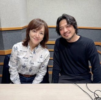 LEGENDS　岩崎宏美～シアワセノカケラ～