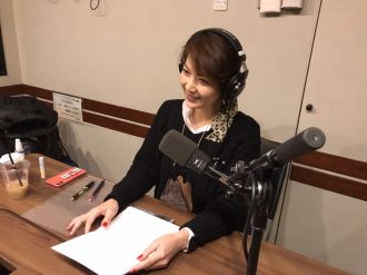 【Talk to the moon♪】リスナーメール紹介！目下の目標は、1分ぶら下がる事！？