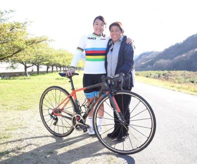7月のアスリートママは、自転車競技・梶原悠未選手のお母さま、有里さん 