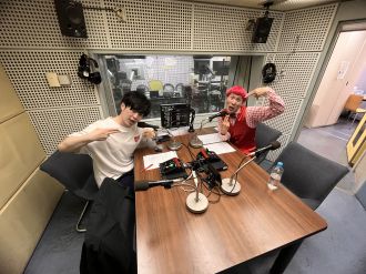 5/8  NEXT芸人は＞＞バチョフ　チョフチョフし合います